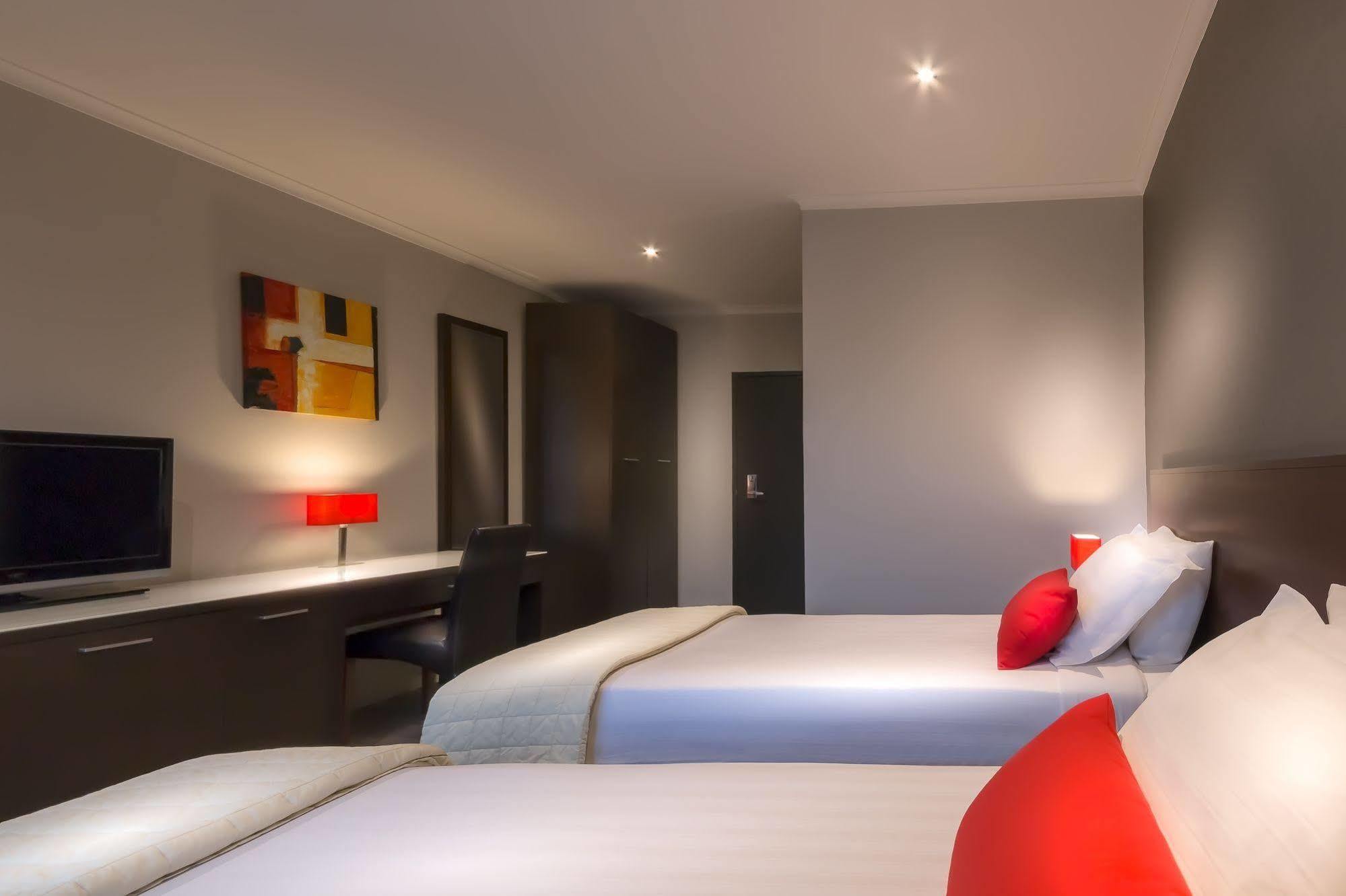 Crest On Barkly Serviced Apartments Мельбурн Экстерьер фото